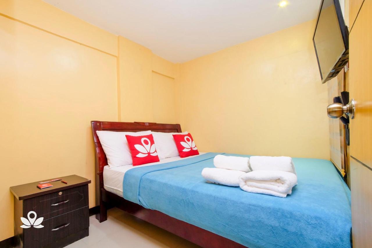 סן פדרו מקאטי Zen Rooms Time Travellers Makati מראה חיצוני תמונה