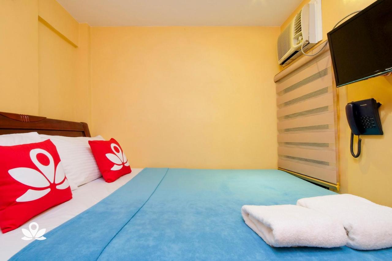 סן פדרו מקאטי Zen Rooms Time Travellers Makati מראה חיצוני תמונה