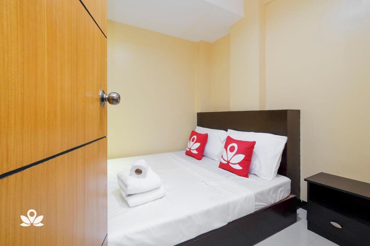 סן פדרו מקאטי Zen Rooms Time Travellers Makati מראה חיצוני תמונה