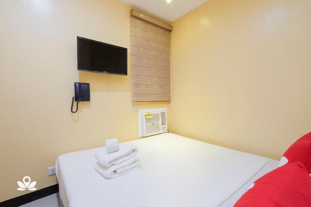 סן פדרו מקאטי Zen Rooms Time Travellers Makati מראה חיצוני תמונה