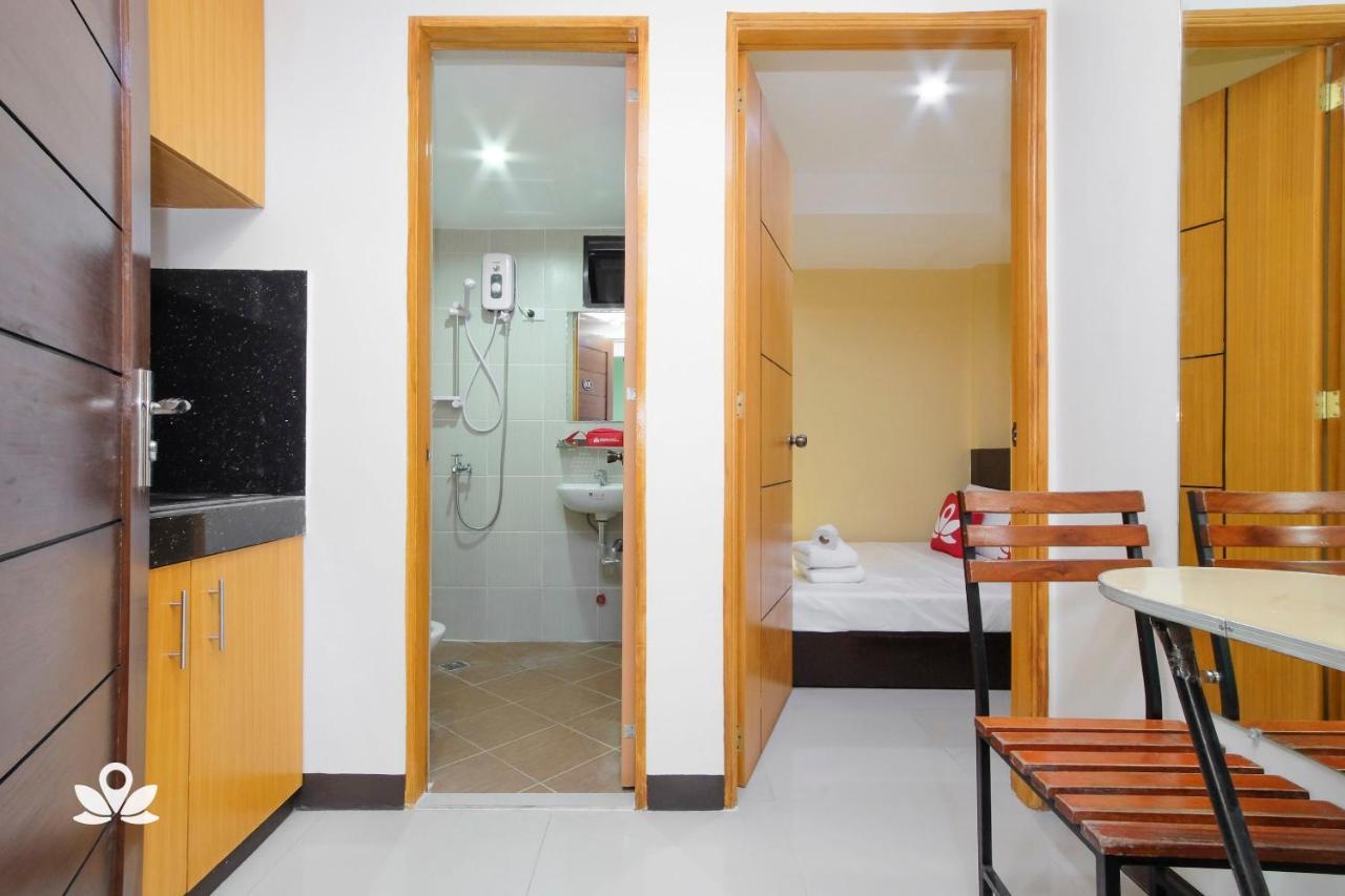 סן פדרו מקאטי Zen Rooms Time Travellers Makati מראה חיצוני תמונה